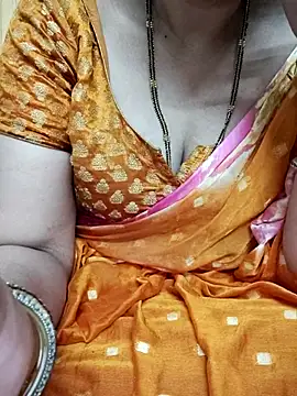 sunitha-3 online show from 02/25/25, 04:35