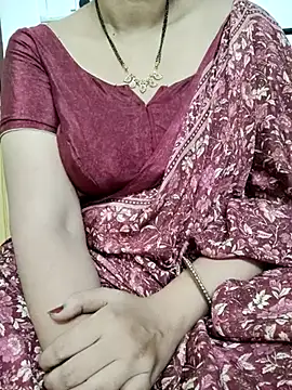 sunitha-3 online show from 02/28/25, 04:54