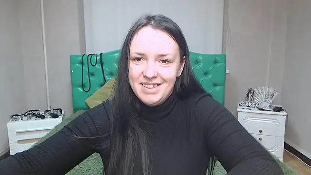 IsabelBlackberry online show from 12/15/24, 09:13