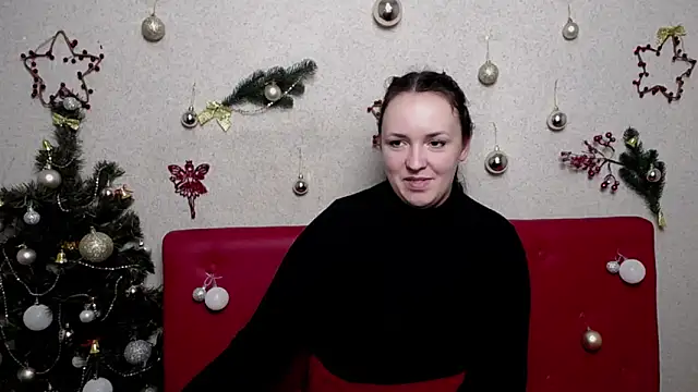 IsabelBlackberry online show from 12/23/24, 12:30