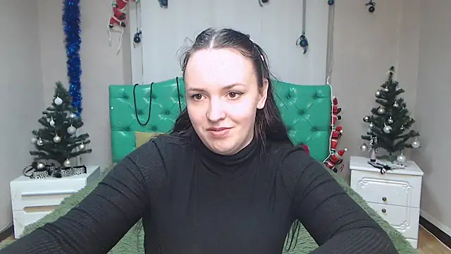 IsabelBlackberry online show from 12/28/24, 12:24