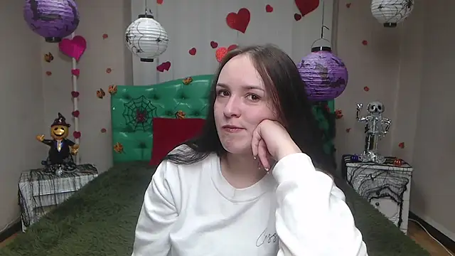 IsabelBlackberry online show from 11/02/25, 06:05