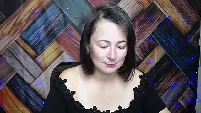 Snapshot of MarieSho chatting on 09/26/25, 06:17 MarieSho online show from 09/26/25, 06:17