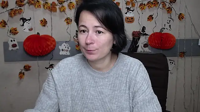 Snapshot of MarieSho chatting on 10/28/25, 07:23 MarieSho online show from 10/28/25, 07:23