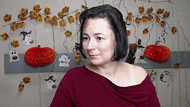 Snapshot of MarieSho chatting on 11/18/25, 07:13 MarieSho online show from 11/18/25, 07:13