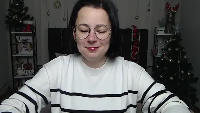 Snapshot of MarieSho chatting on 01/09/26, 07:33 MarieSho online show from 01/09/26, 07:33