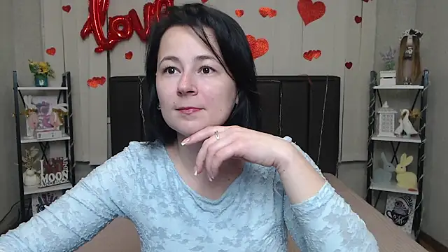 Snapshot of MarieSho chatting on 03/23/26, 06:01 MarieSho online show from 03/23/26, 06:01