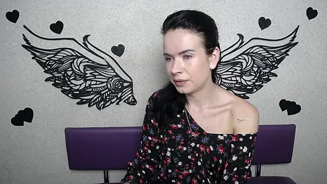 JasmineKouch online show from 09/09/25, 05:23