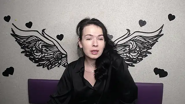 JasmineKouch online show from 11/29/25, 06:22