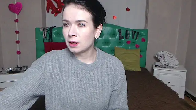 Snapshot of JasmineKouch chatting on 01/19/26, 06:17 JasmineKouch online show from 01/19/26, 06:17