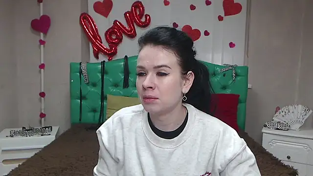 Snapshot of JasmineKouch chatting on 02/06/26, 09:23 JasmineKouch online show from 02/06/26, 09:23
