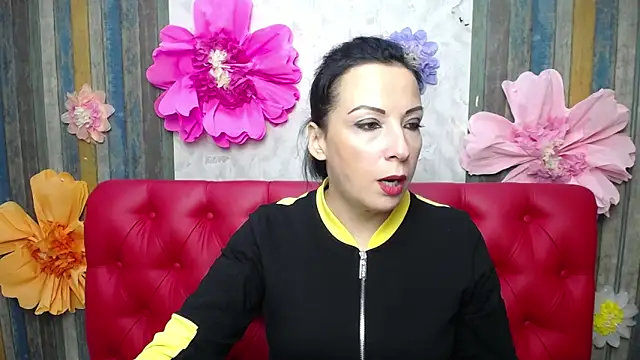 ElizabethSho online show from 10/18/25, 05:25