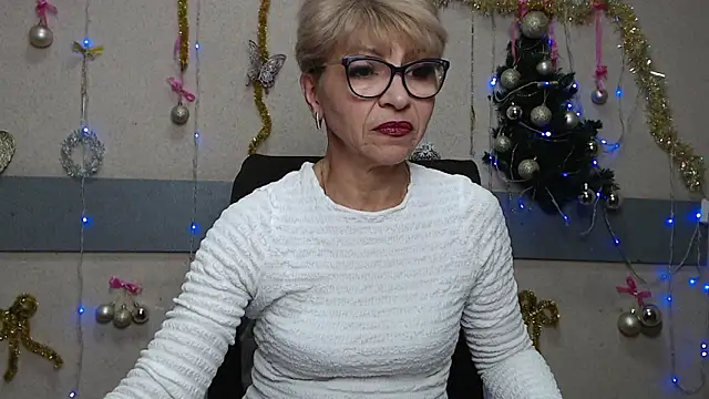 Snapshot of EllaBonito chatting on 01/12/26, 06:40 EllaBonito online show from 01/12/26, 06:40