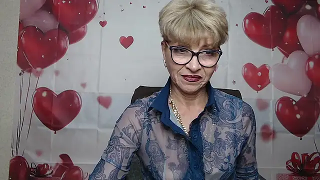 Snapshot of EllaBonito chatting on 02/09/26, 07:01 EllaBonito online show from 02/09/26, 07:01