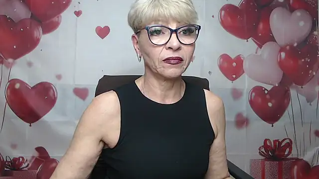Snapshot of EllaBonito chatting on 05/17/26, 05:38 EllaBonito online show from 05/17/26, 05:38