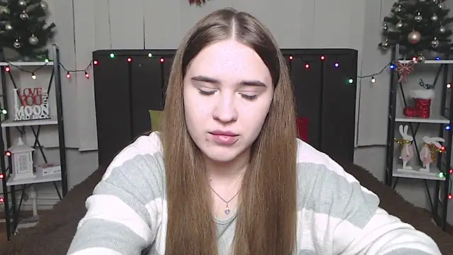 LauraHlot online show from 01/10/25, 04:22