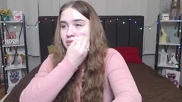 LauraHlot online show from 01/23/25, 03:37