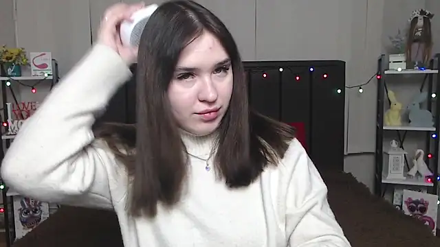 LauraHlot online show from 02/01/25, 01:02