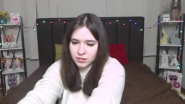 LauraHlot online show from 02/01/25, 04:03
