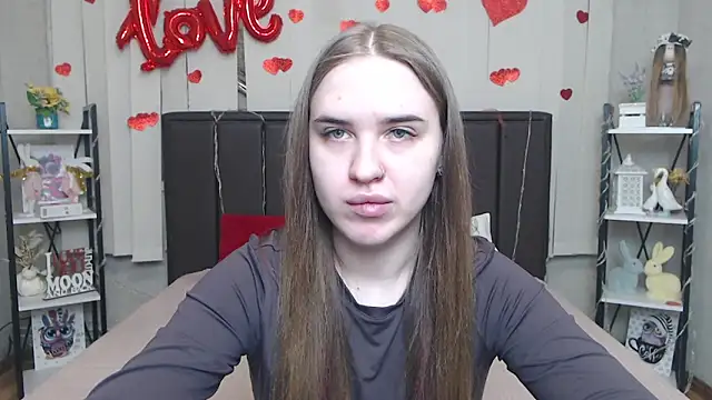 LauraHlot online show from 03/27/26, 07:13