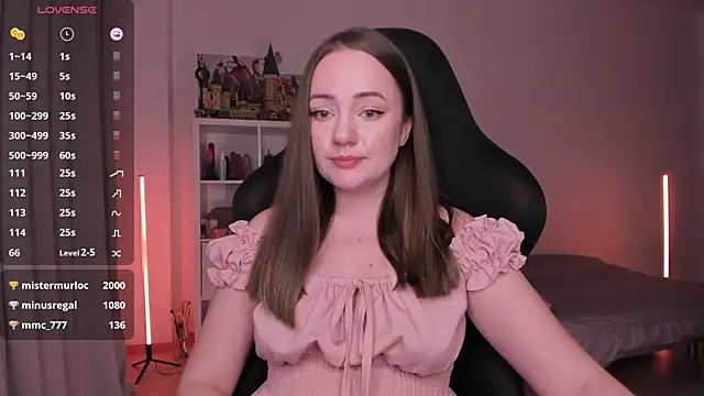 Snapshot of WalkingGirl chatting on 01/27/25, 09:33 WalkingGirl online show from 01/27/25, 09:33