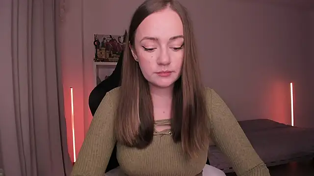 Snapshot of WalkingGirl chatting on 02/01/25, 05:58 WalkingGirl online show from 02/01/25, 05:58