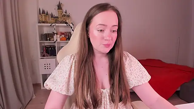 Snapshot of WalkingGirl chatting on 11/04/25, 08:19 WalkingGirl online show from 11/04/25, 08:19