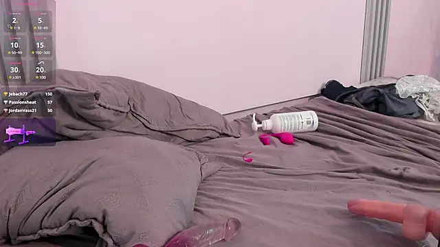 Snapshot of Sofia__rivera chatting on 12/14/24, 09:56 Sofia  rivera online show from 12/14/24, 09:56