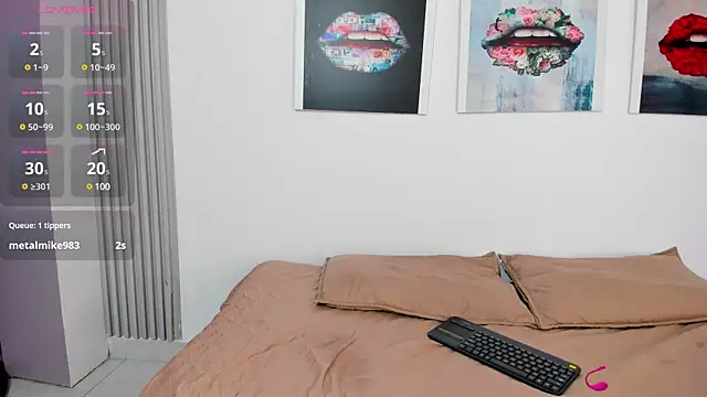 Snapshot of Sofia__rivera chatting on 12/30/24, 08:15 Sofia  rivera online show from 12/30/24, 08:15