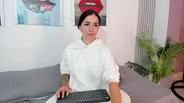 Snapshot of Sofia__rivera chatting on 01/27/25, 08:07 Sofia  rivera online show from 01/27/25, 08:07