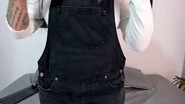 Snapshot of Sofia__rivera chatting on 02/04/25, 08:06 Sofia  rivera online show from 02/04/25, 08:06