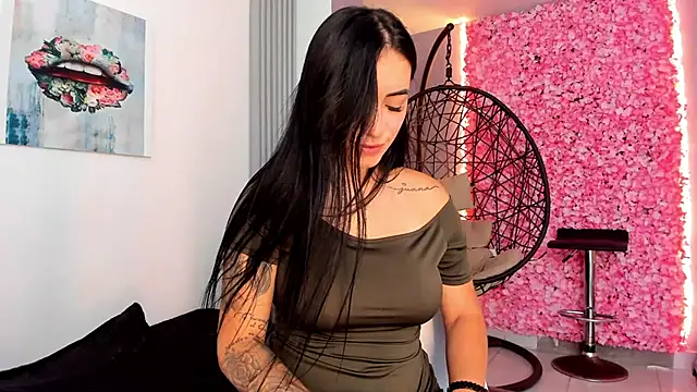 Snapshot of Sofia__rivera chatting on 02/08/25, 11:02 Sofia  rivera online show from 02/08/25, 11:02