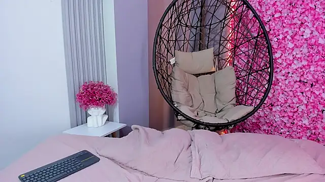 Snapshot of Sofia__rivera chatting on 03/19/25, 06:12 Sofia  rivera online show from 03/19/25, 06:12