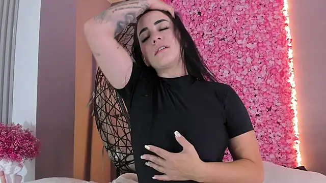 Snapshot of Sofia__rivera chatting on 03/23/25, 01:53 Sofia  rivera online show from 03/23/25, 01:53