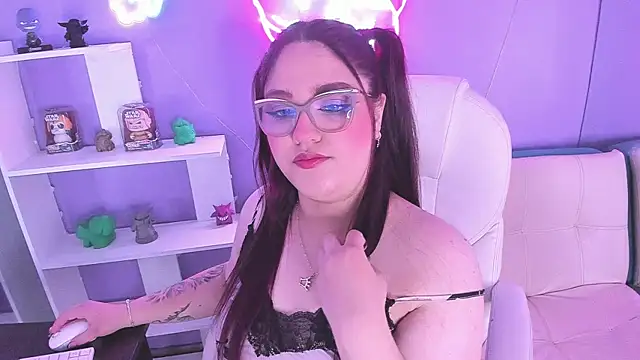 Camiila Osorio online show from 09/29/25, 07:40