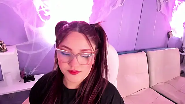 Camiila Osorio online show from 10/15/25, 07:25