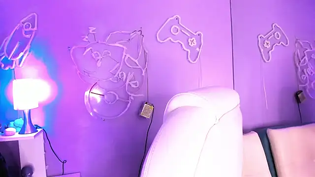 Snapshot of Camiila_Osorio chatting on 11/11/25, 07:25 Camiila Osorio online show from 11/11/25, 07:25