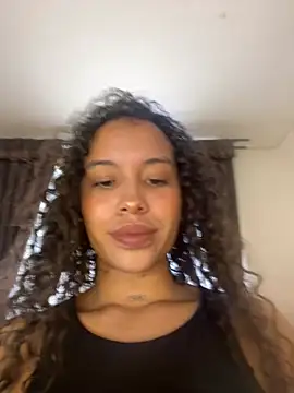 Snapshot of MarieLeon chatting on 06/15/26, 08:22 MarieLeon online show from 06/15/26, 08:22