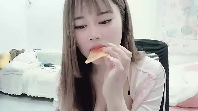 Snapshot of Jia-Xin- chatting on 12/06/24, 05:09 Jia-Xin- online show from 12/06/24, 05:09