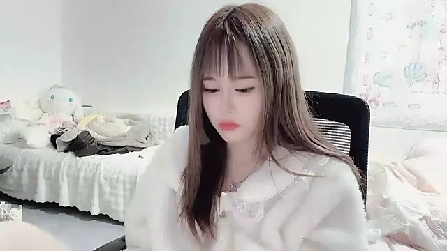 Snapshot of Jia-Xin- chatting on 12/22/24, 12:05 Jia-Xin- online show from 12/22/24, 12:05