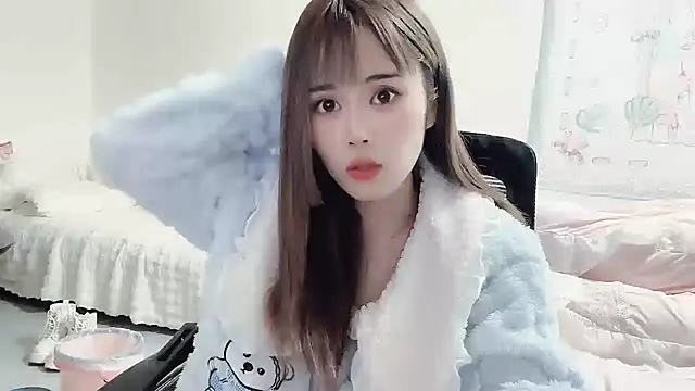 Snapshot of Jia-Xin- chatting on 12/23/24, 10:33 Jia-Xin- online show from 12/23/24, 10:33
