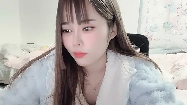 Snapshot of Jia-Xin- chatting on 12/27/24, 01:39 Jia-Xin- online show from 12/27/24, 01:39