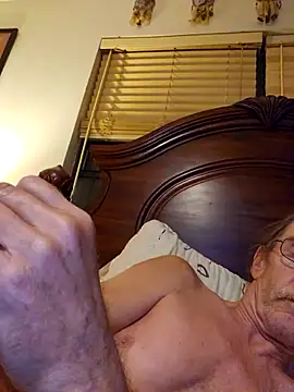 Snapshot of coolbrease10 chatting on 10/22/25, 03:40 coolbrease10 online show from 10/22/25, 03:40