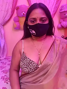 Snapshot of nisha_baby2 chatting on 02/13/26, 10:44 nisha baby2 online show from 02/13/26, 10:44