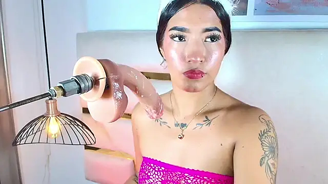 Snapshot of baby_naughty1_ chatting on 11/26/25, 01:56 baby naughty1 online show from 11/26/25, 01:56