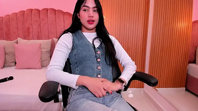 ariel jonees online show from 12/16/24, 05:00