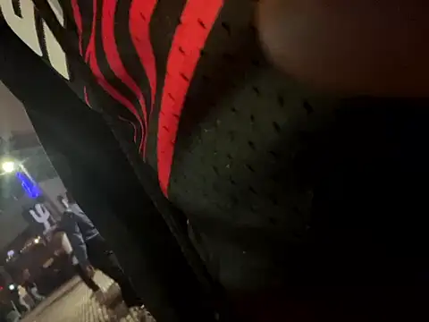 Snapshot of MobyDxck chatting on 12/28/24, 07:00 MobyDxck online show from 12/28/24, 07:00