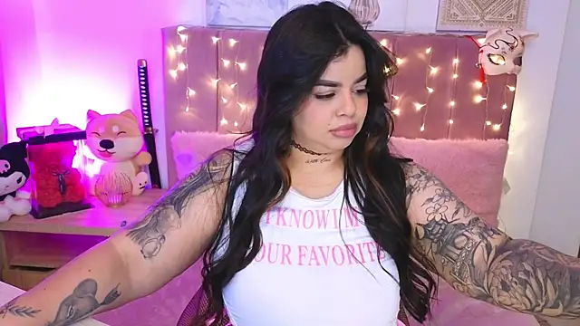 MiahJoness online show from 06/24/26, 10:42
