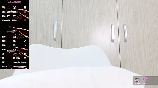 Kana hoshii online show from 10/11/25, 02:55