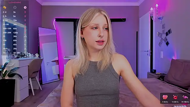 lilyvibe online show from 01/27/25, 01:41